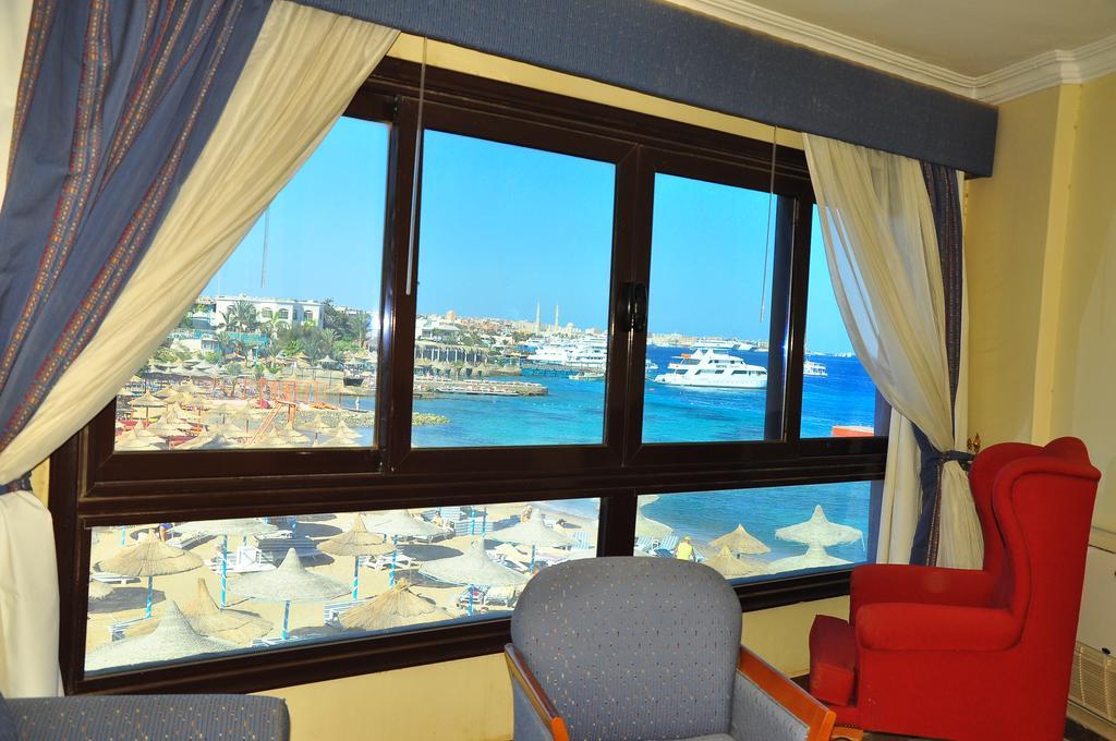 Alia Beach Resort Hurghada Bilik gambar