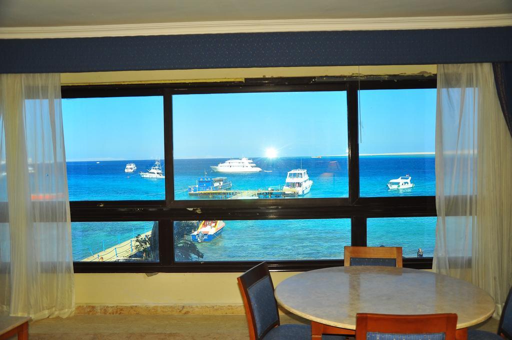 Alia Beach Resort Hurghada Bilik gambar