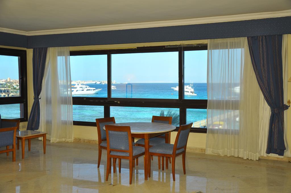 Alia Beach Resort Hurghada Bilik gambar